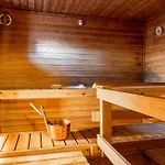 Lovely 1br In Calm Neighborhood *
